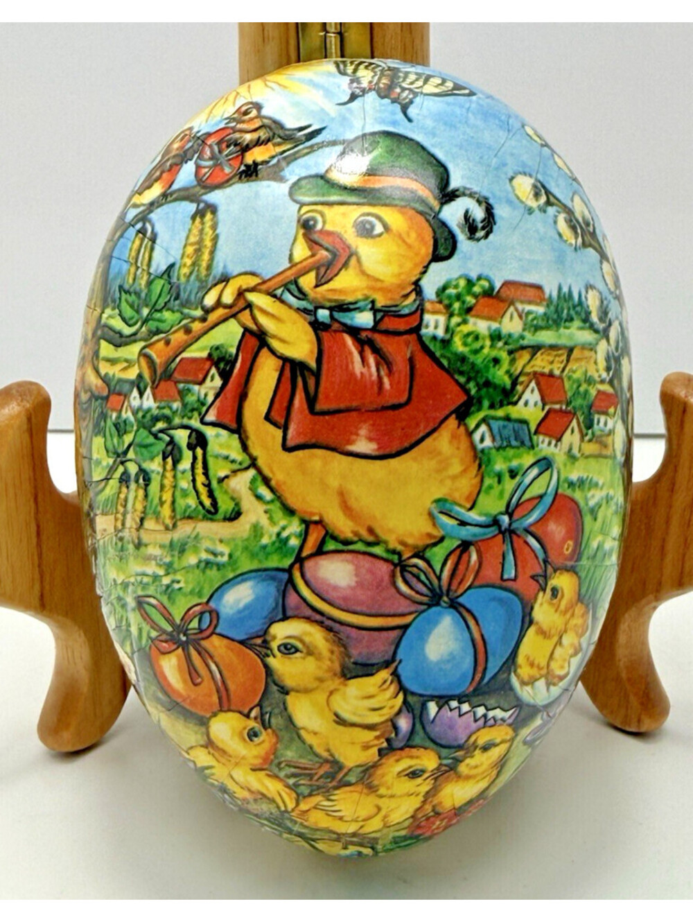 Vtg German Democratic Republic Paper Easter Eggs Chickens 3.5" Sawtooth Edge